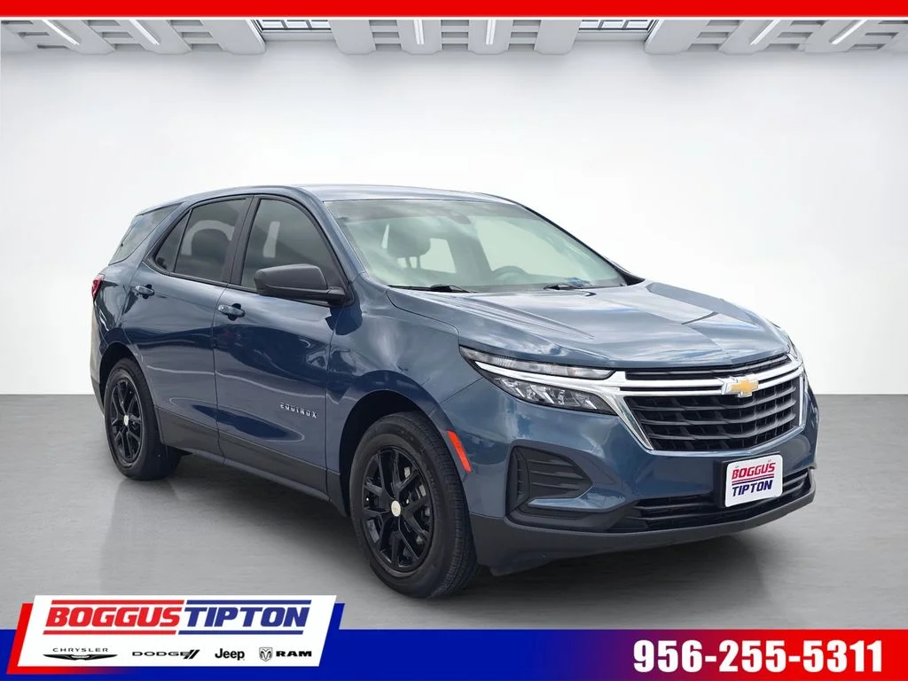 2024 Chevrolet Equinox LS's photo