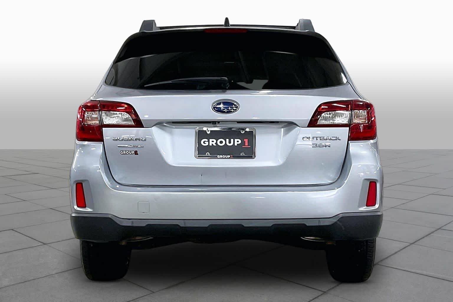 Used 2016 Ice Silver Metallic Subaru 3.6R Limited image 5