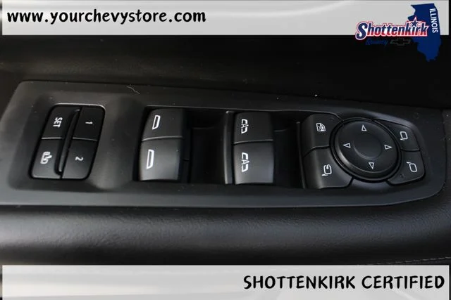 Used 2023 Gray Chevrolet Z71 image 26