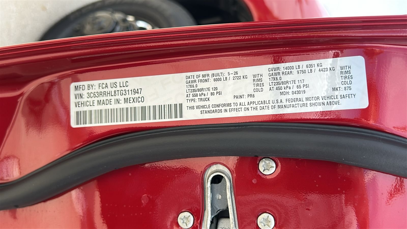 New 2026 Molten Red Pearl-Coat Exterior Paint RAM Big Horn image 31