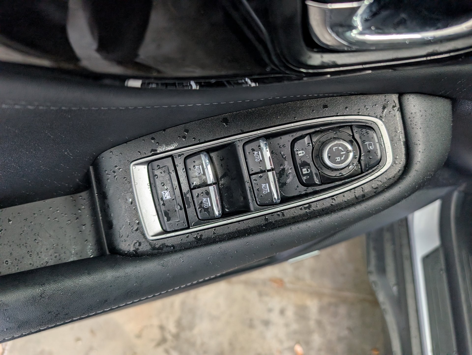 2025 Subaru Outback Touring - Photo 21