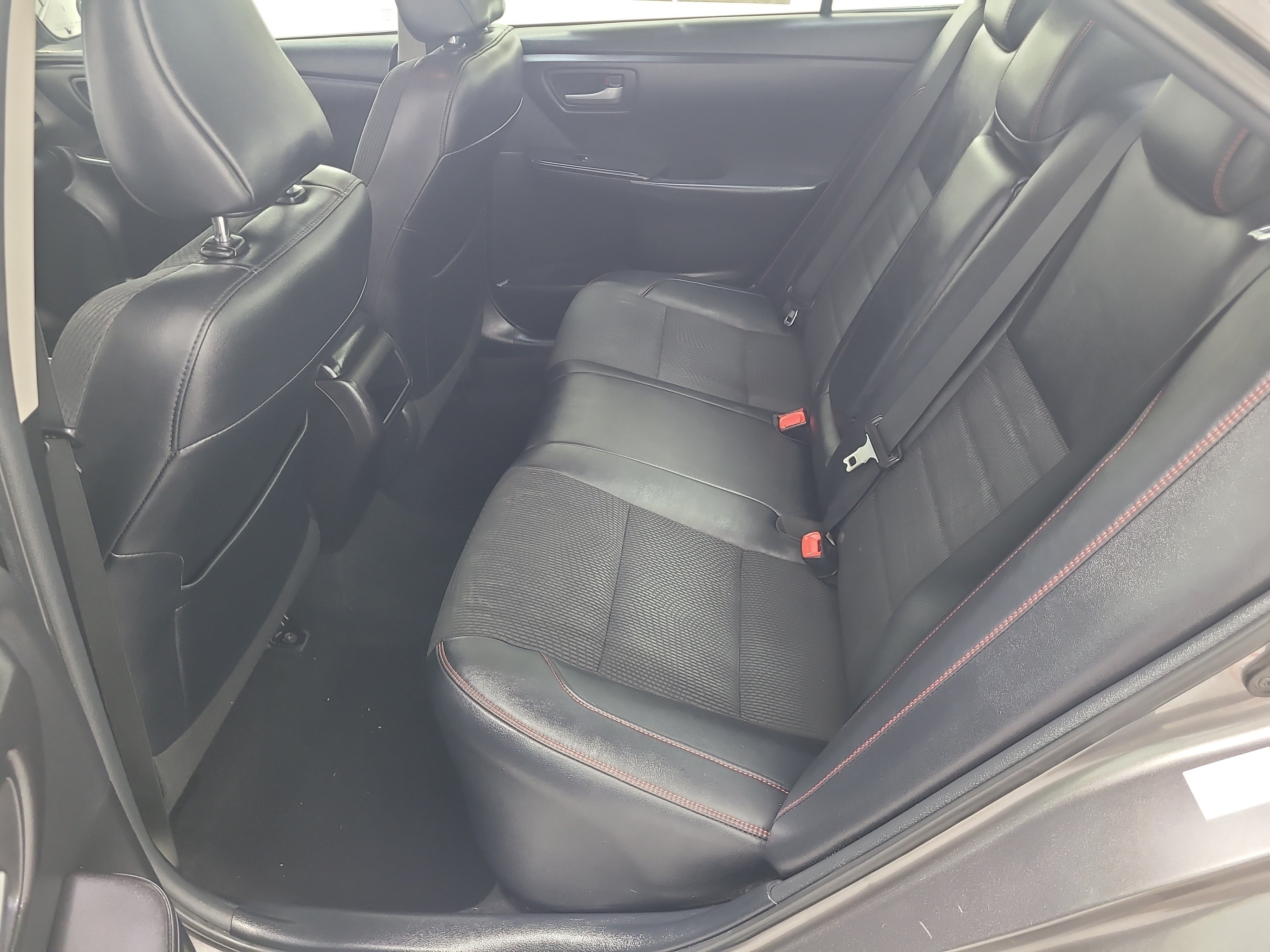 Used 2017 Cosmic Gray Mica Toyota SE image 9