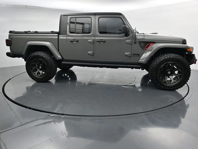Used 2023 Gray Jeep Sport S image 11