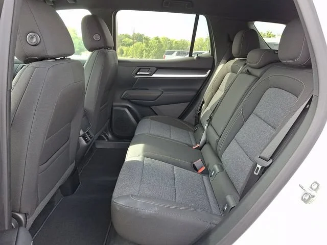 New 2027 Summit White GMC Elevation image 8