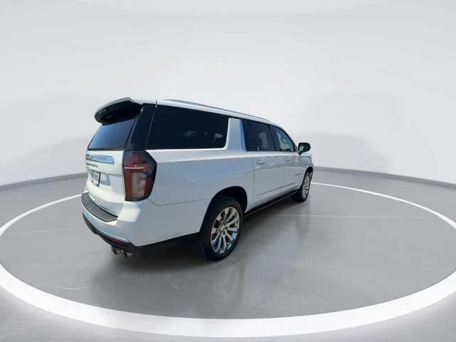 Used 2022 White Chevrolet Premier image 8
