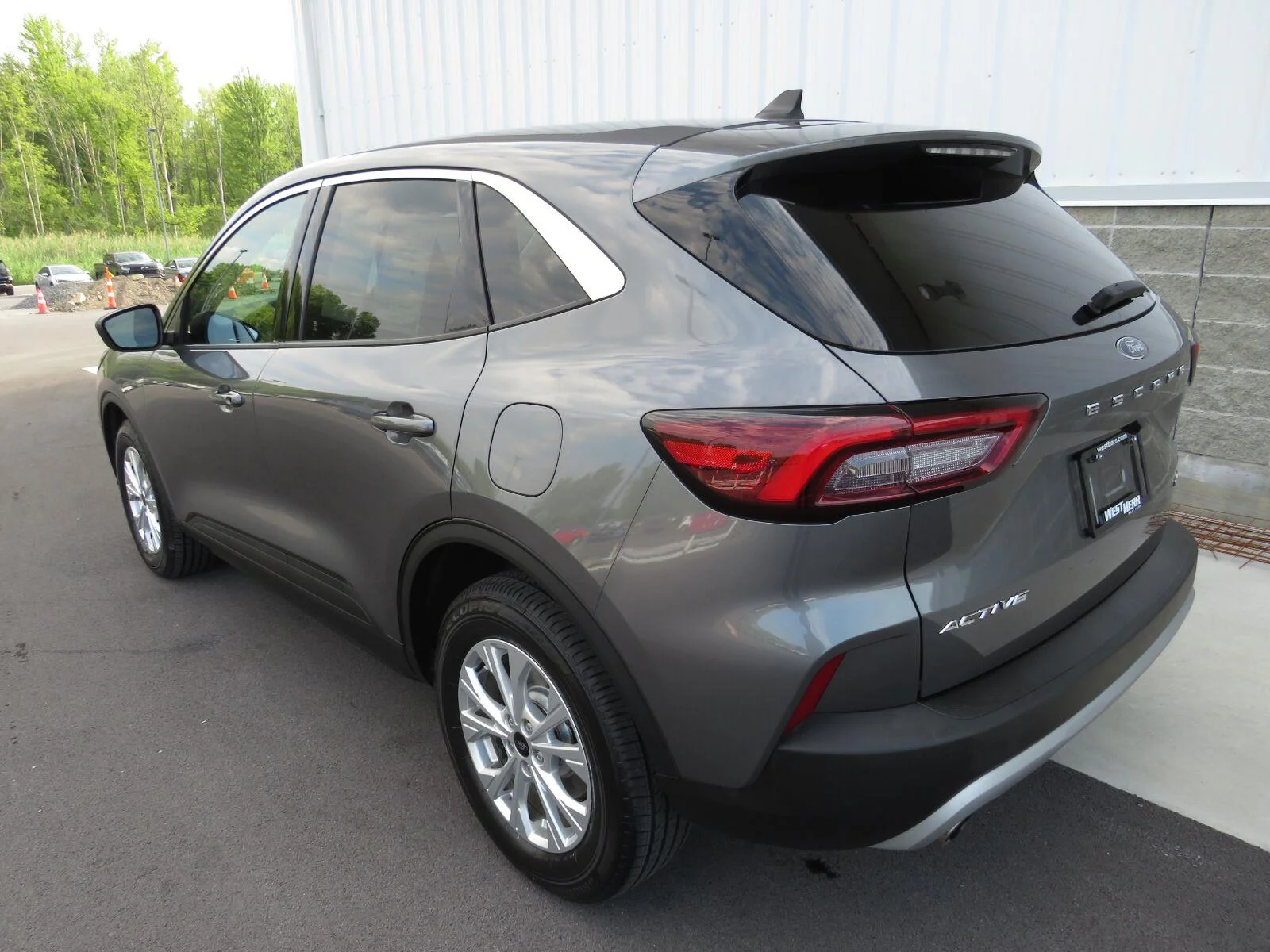 Used 2023  Ford Active image 16
