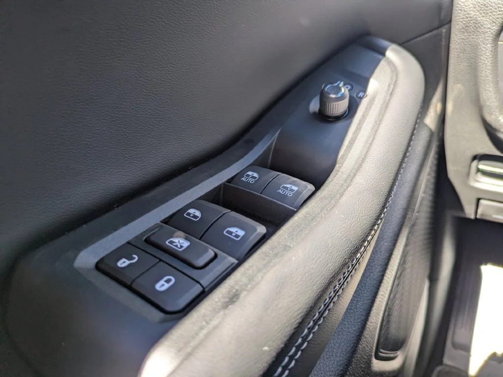 New 2027 Gray Jeep  image 27