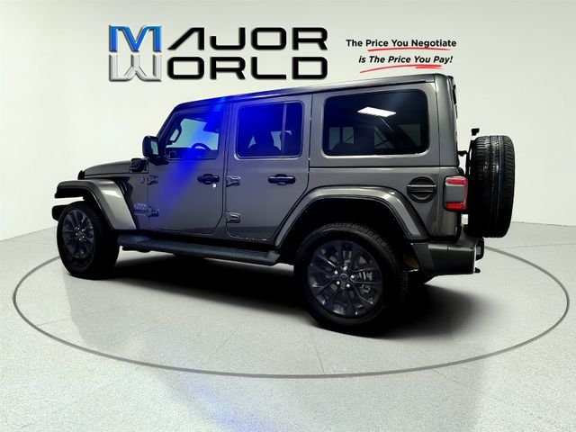 Used 2025 Gray Jeep Sahara 4xe image 5