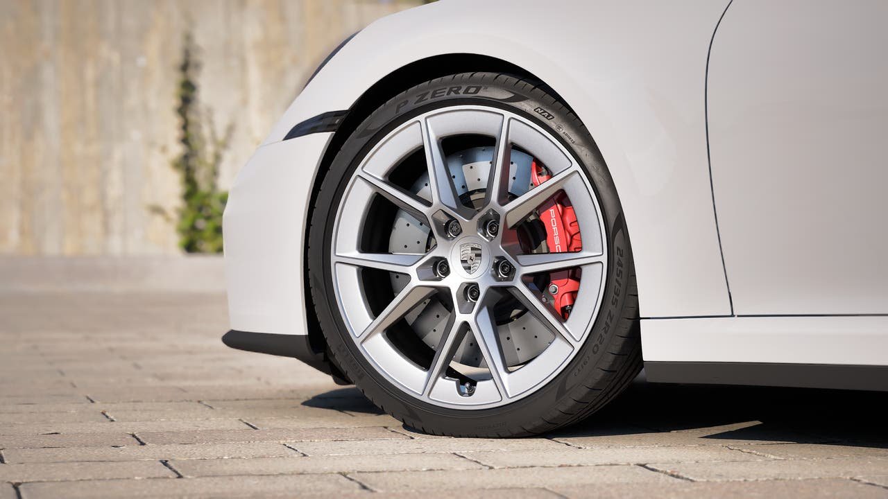 New 2027 Chalk Porsche Carrera S Cabriolet image 10