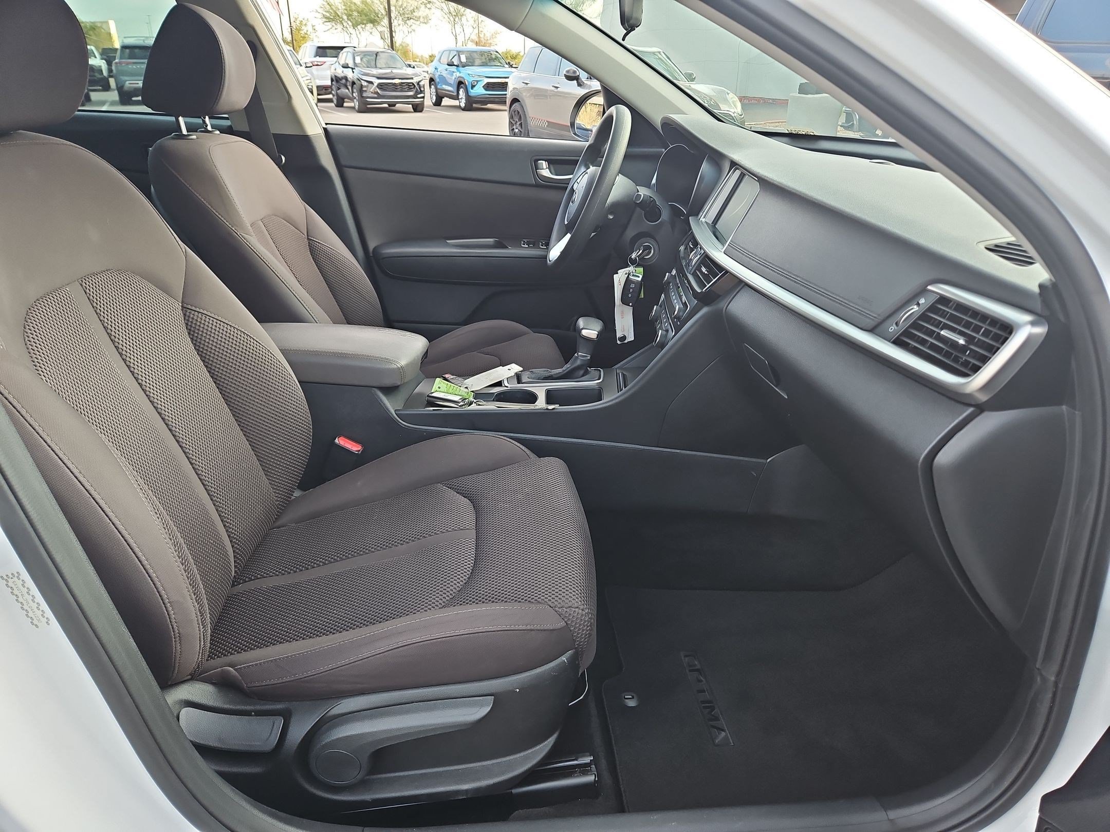 Certified Used 2020 White Kia LX image 28