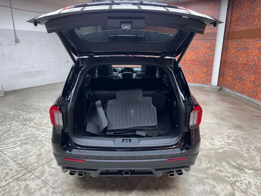 New 2026 Agate Black Metallic Ford ST image 31