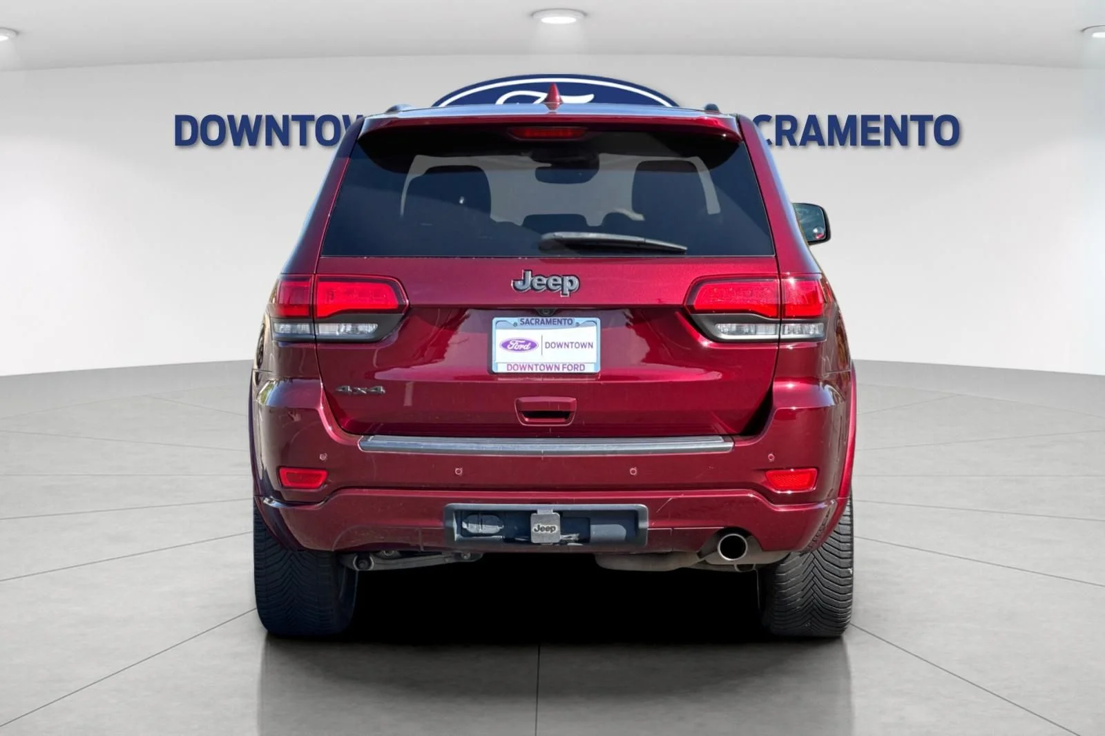 Used 2021 Red Jeep Limited image 9