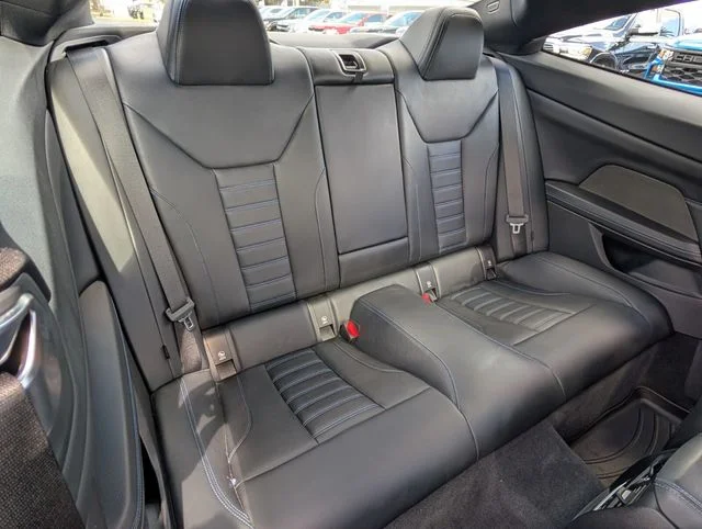 Used 2022 Black BMW M440i image 16