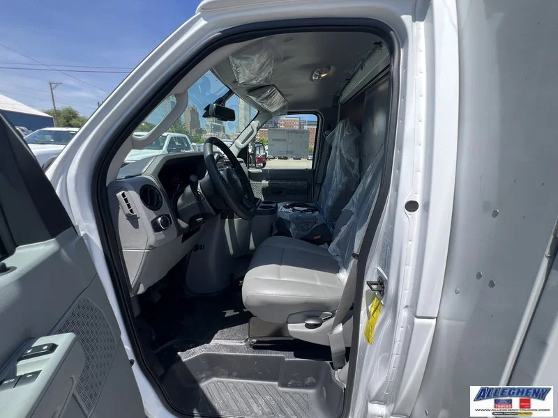 New 2026 Oxford White Ford  image 14