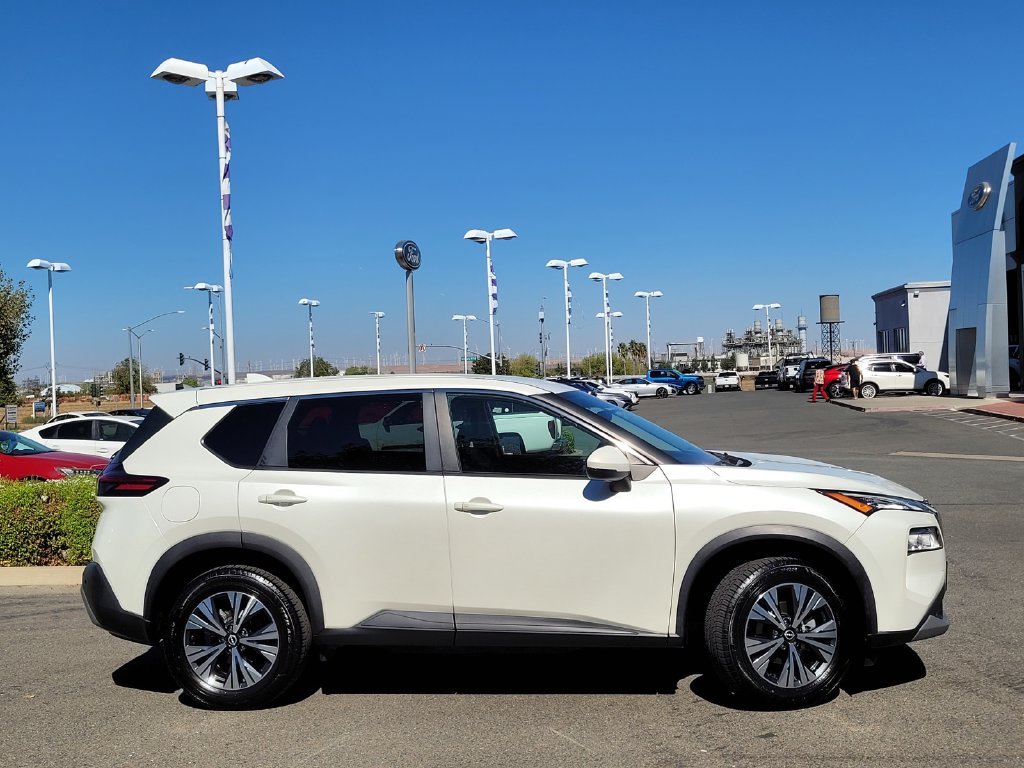 Certified Used 2022 White Nissan SV image 3