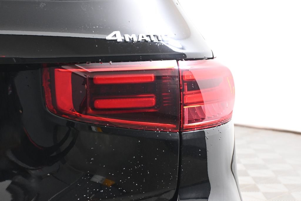 Used 2026 Night Black Mercedes-Benz GLB 250 image 13