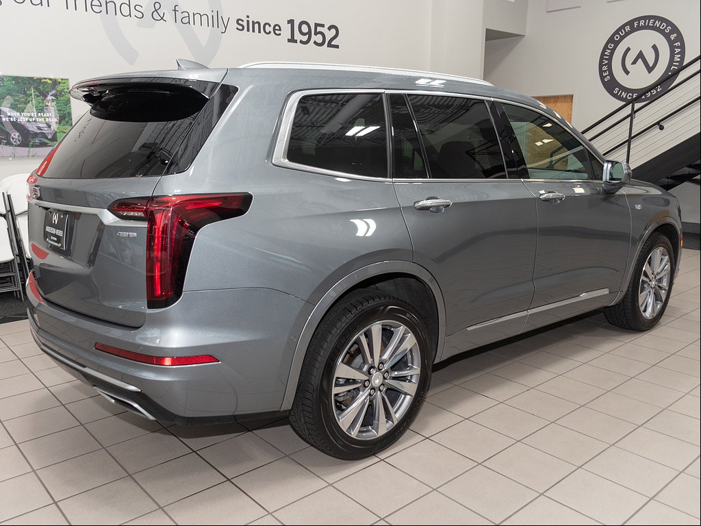 Used 2020 Shadow Metallic Cadillac Premium Luxury image 24