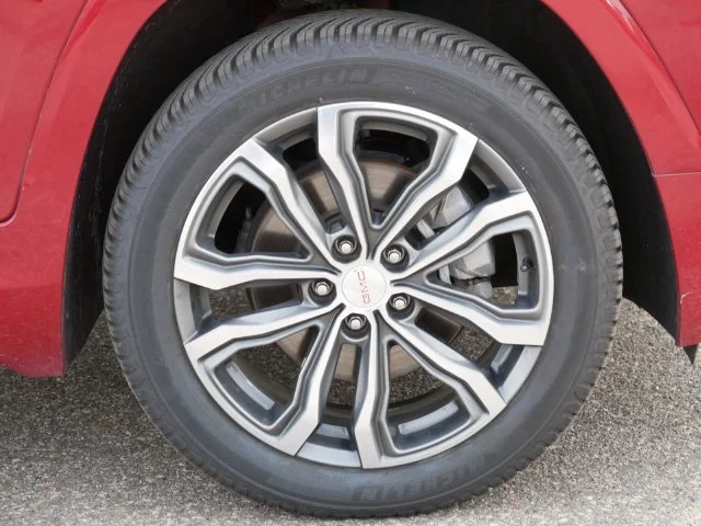 Used 2018 Red GMC Denali image 9