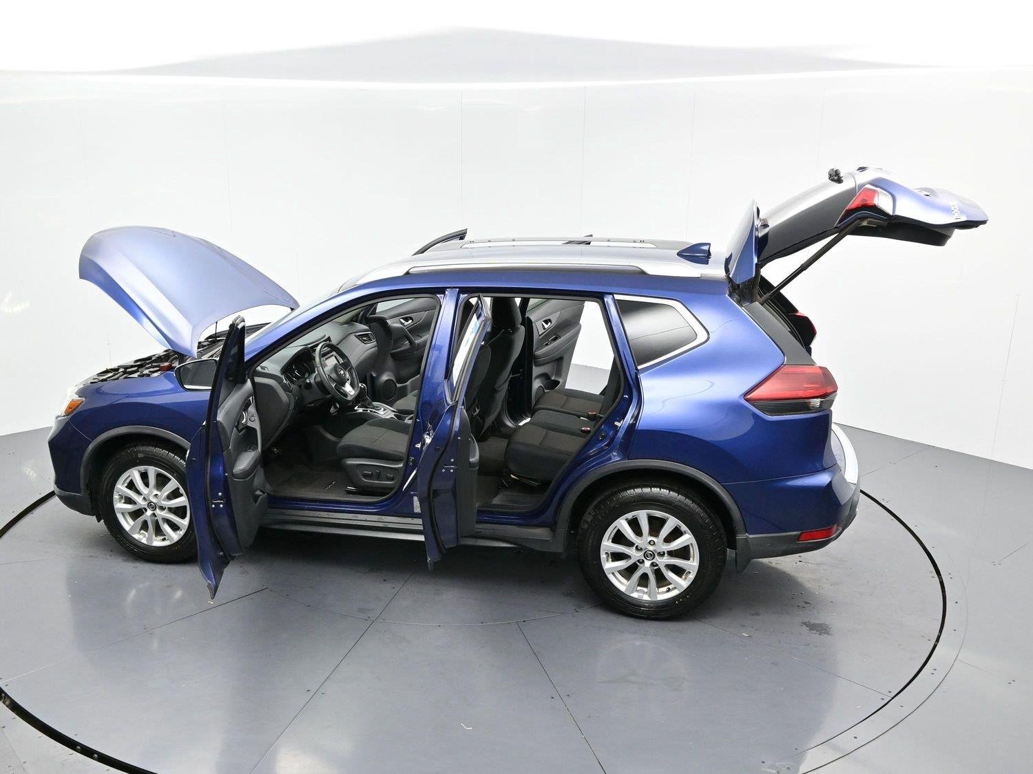 Used 2018 Caspian Blue Nissan SV image 42