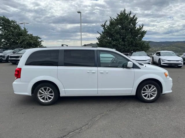 Used 2019 White Knuckle Clearcoat Dodge SXT image 6