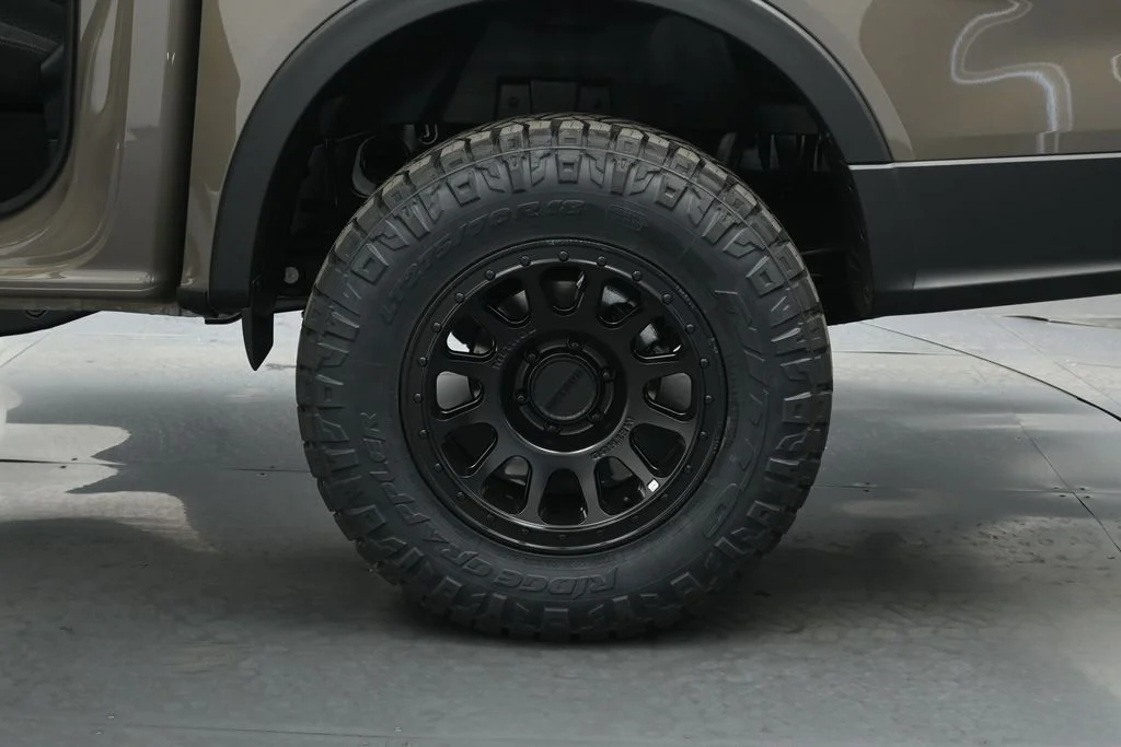 New 2026 Gray Ford XLT image 23