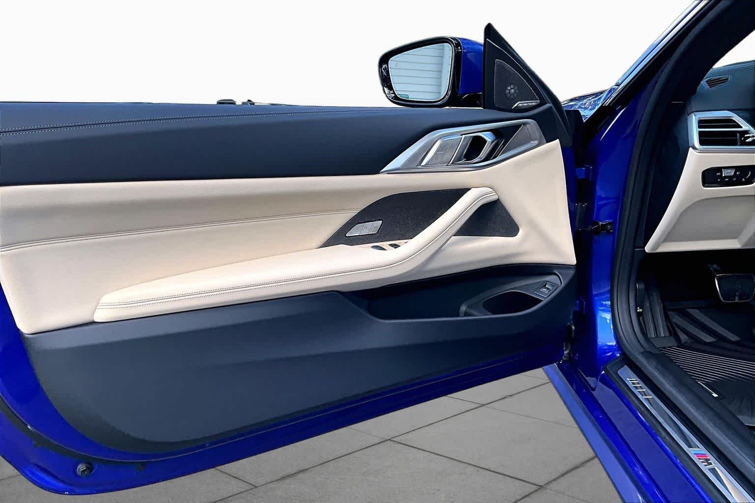 New 2027 Portimao Blue Metallic BMW 430i image 10