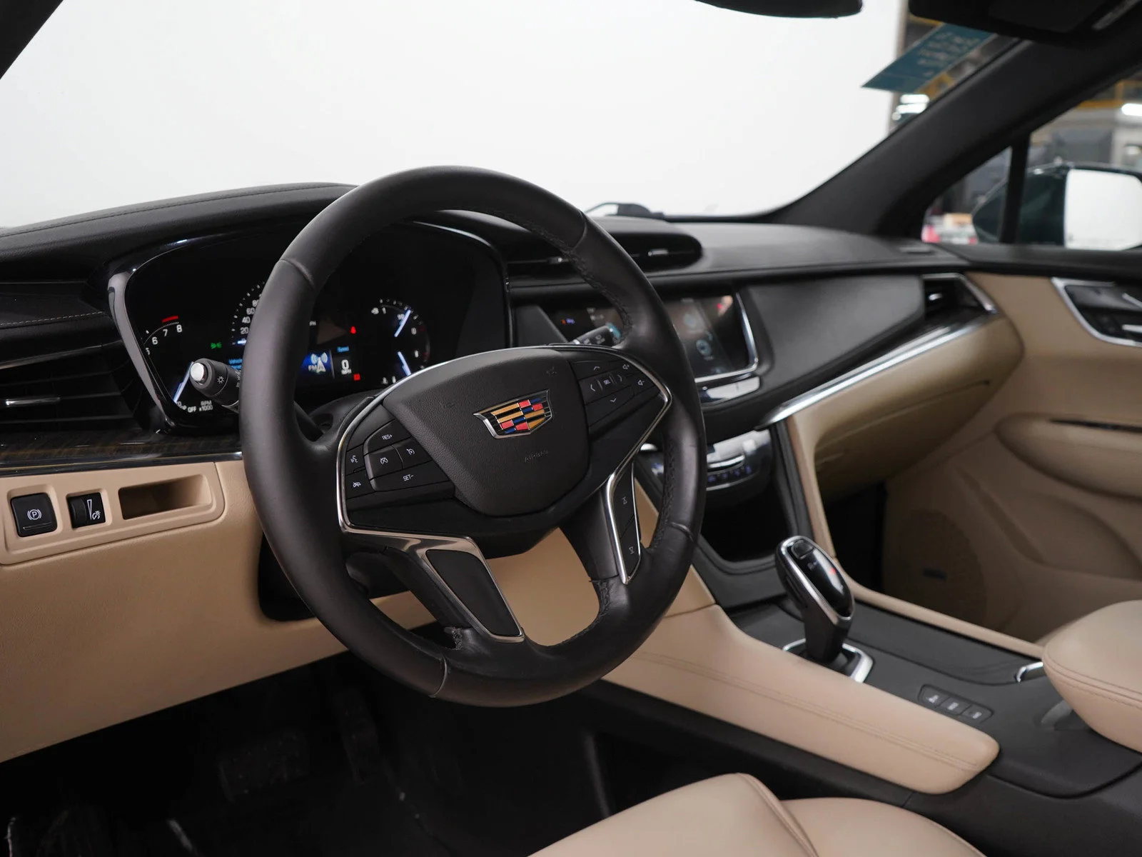Used 2019 Shadow Metallic Cadillac Base image 24