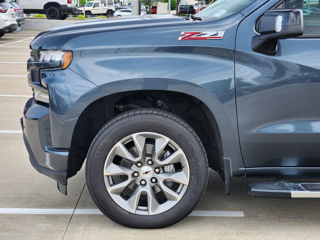 Used 2019 Shadow Gray Metallic Chevrolet RST image 8