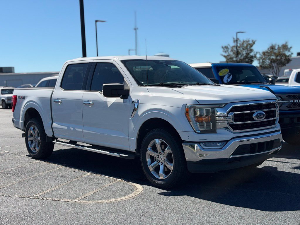 Certified Used 2022 White Ford XLT image 2