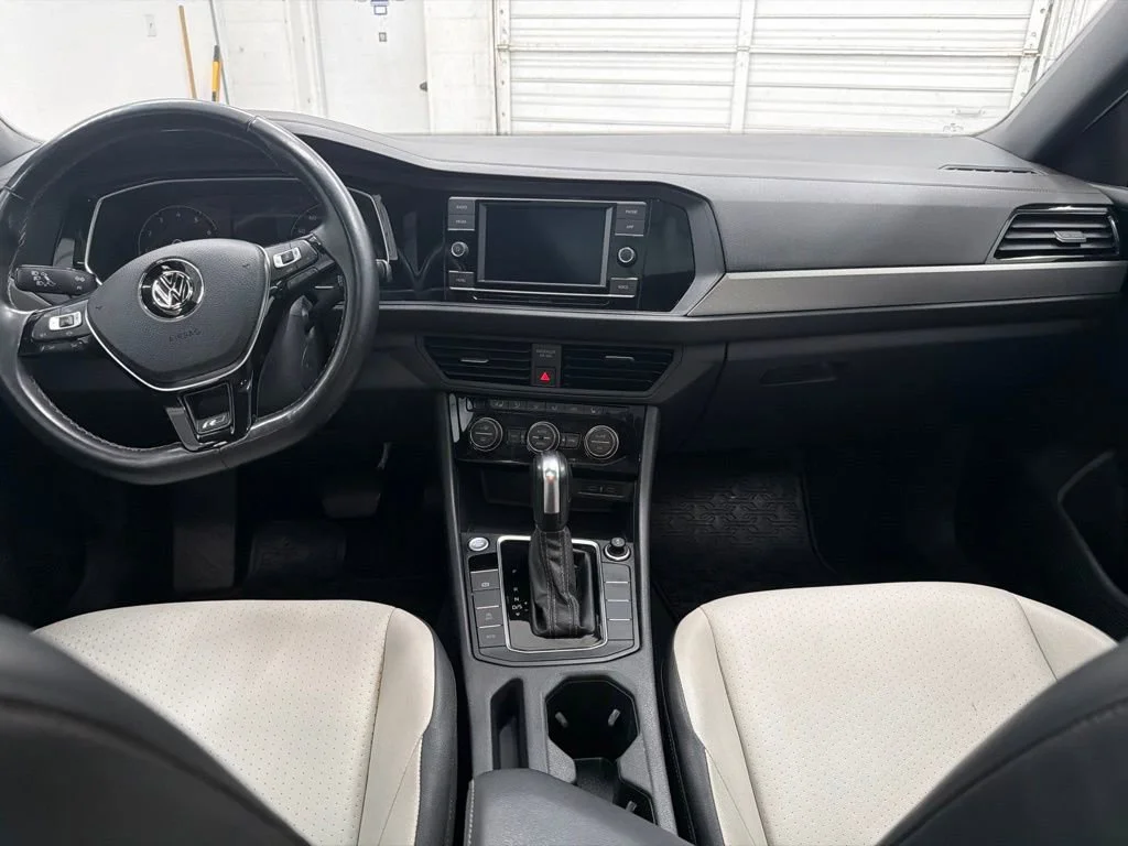 Used 2020 White Volkswagen R-Line image 23