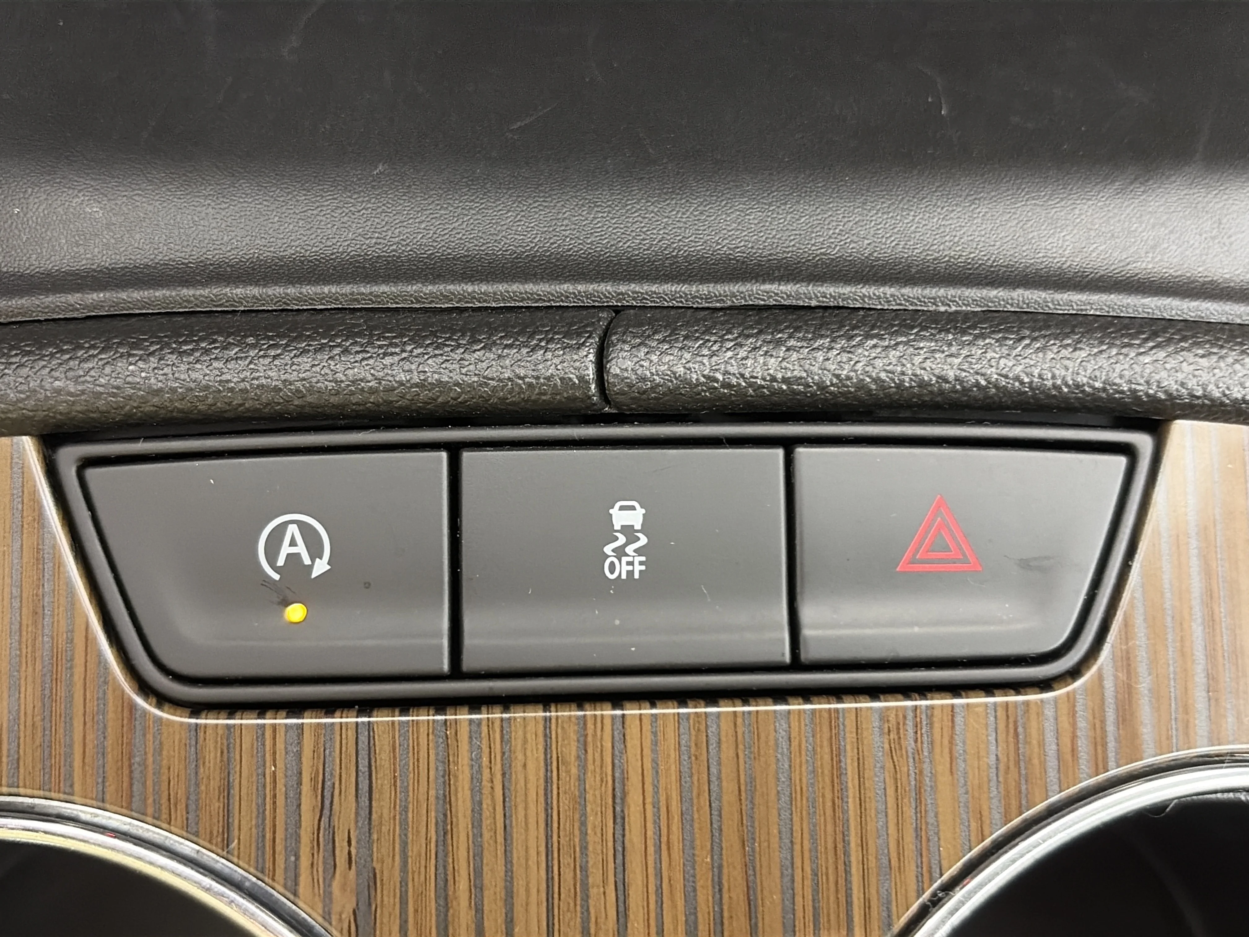 2023 GMC Acadia SLE - Photo 30