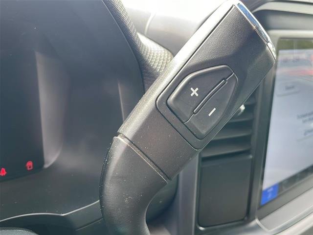 Used 2025 Oxford White Ford XLT image 50