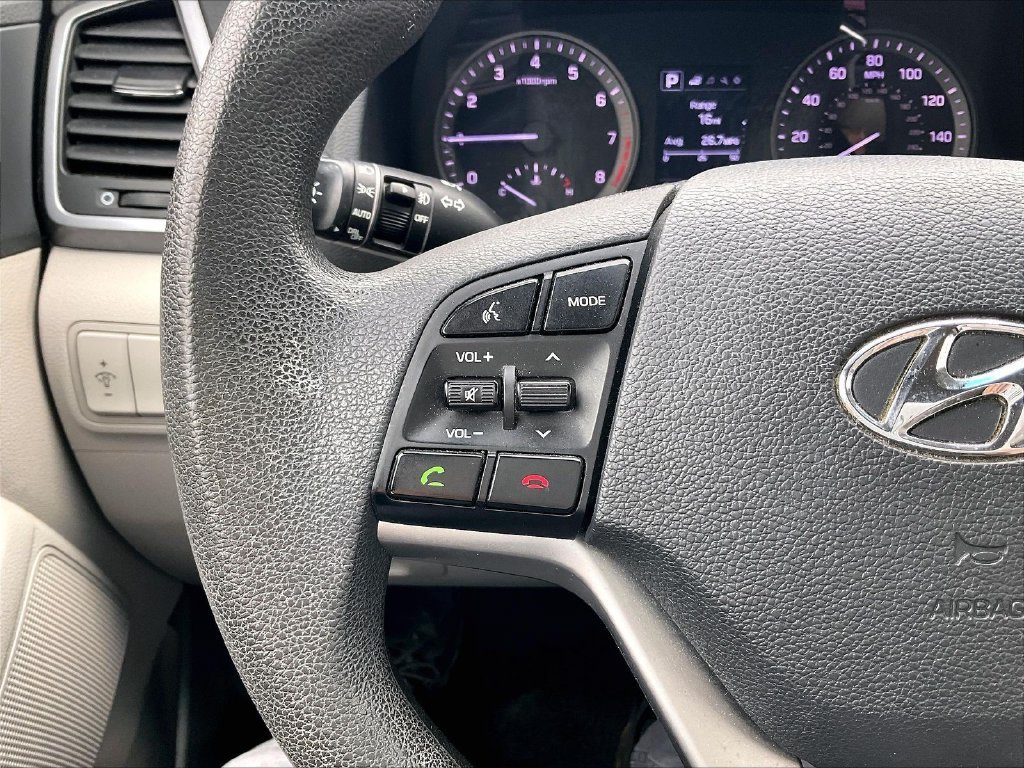 Used 2018 Dazzling White Hyundai SEL image 21