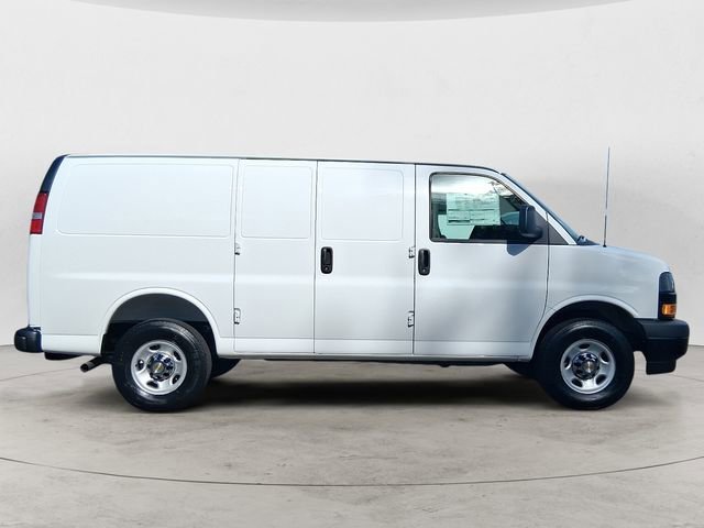 2025 Chevrolet Express Cargo Work Van - Photo 6