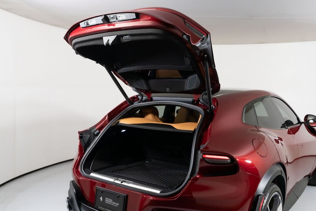Used 2025 Red Ferrari  image 15