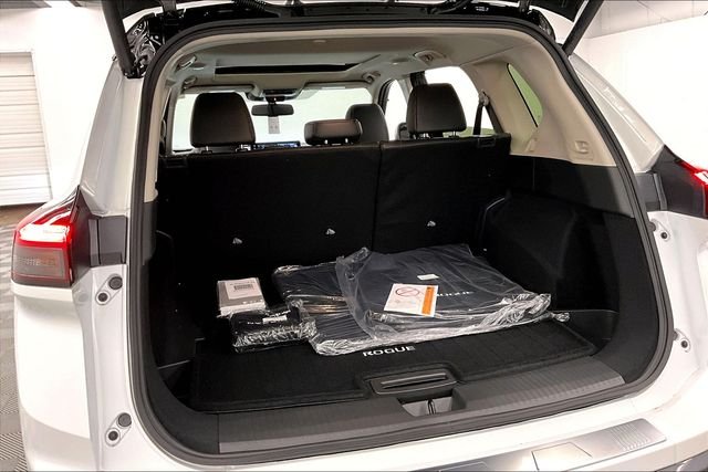 2025 Nissan Rogue SL - Photo 38