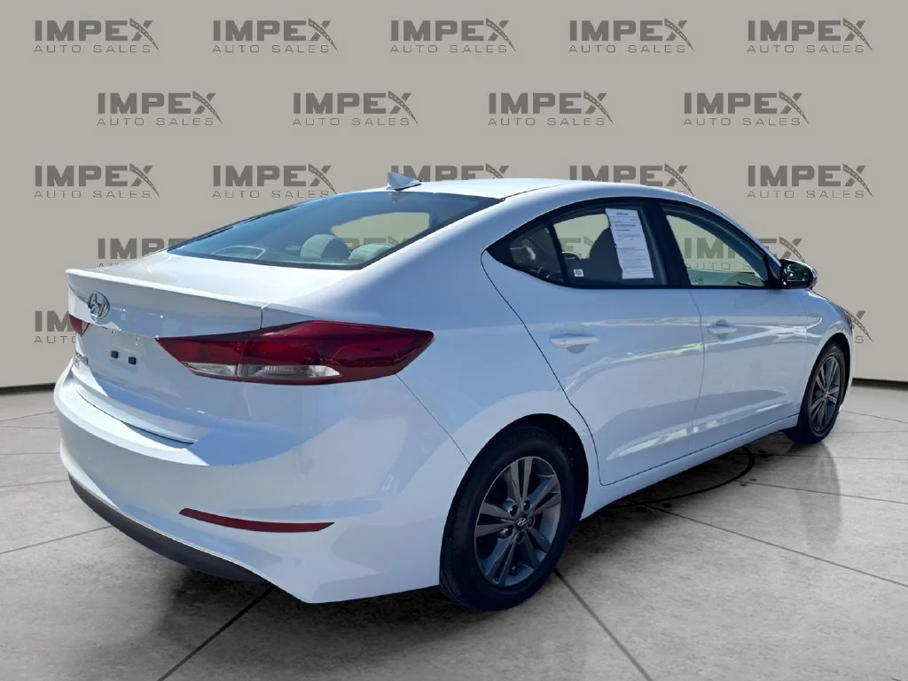 Used 2017 White Hyundai SE image 5