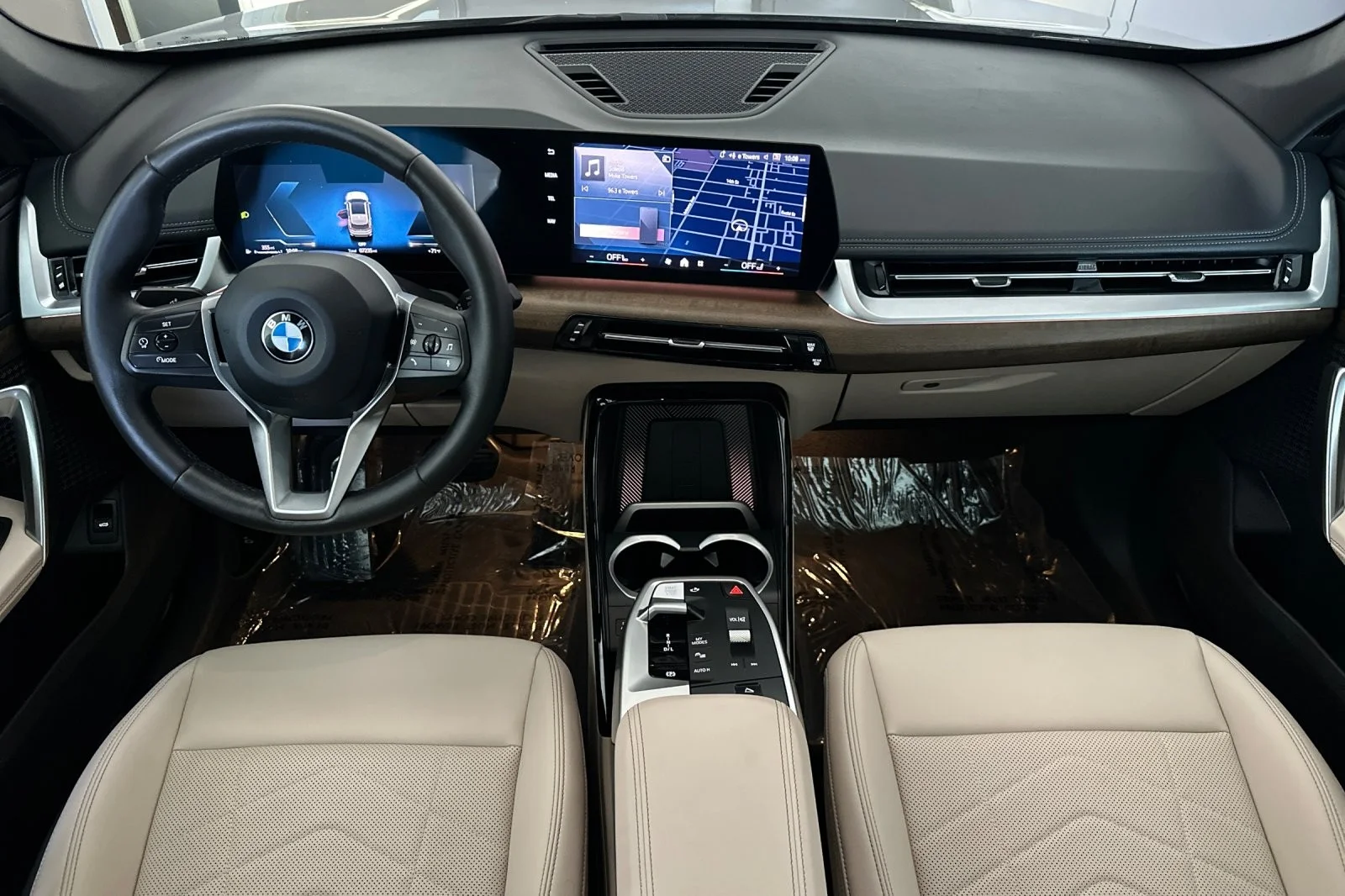 2025 BMW X1 28i - Photo 12
