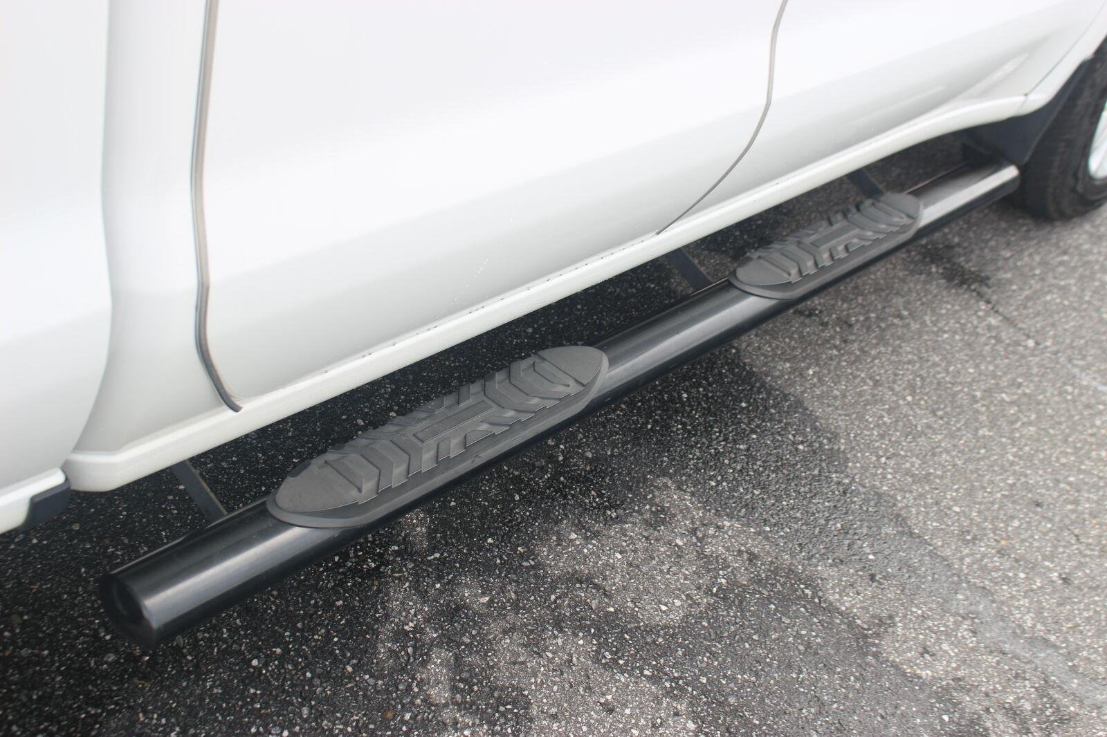 Used 2022 Summit White Chevrolet Custom image 10
