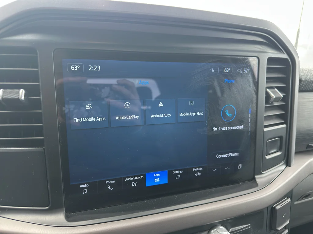 Used 2025 Iconic Silver Metallic Ford XLT image 21