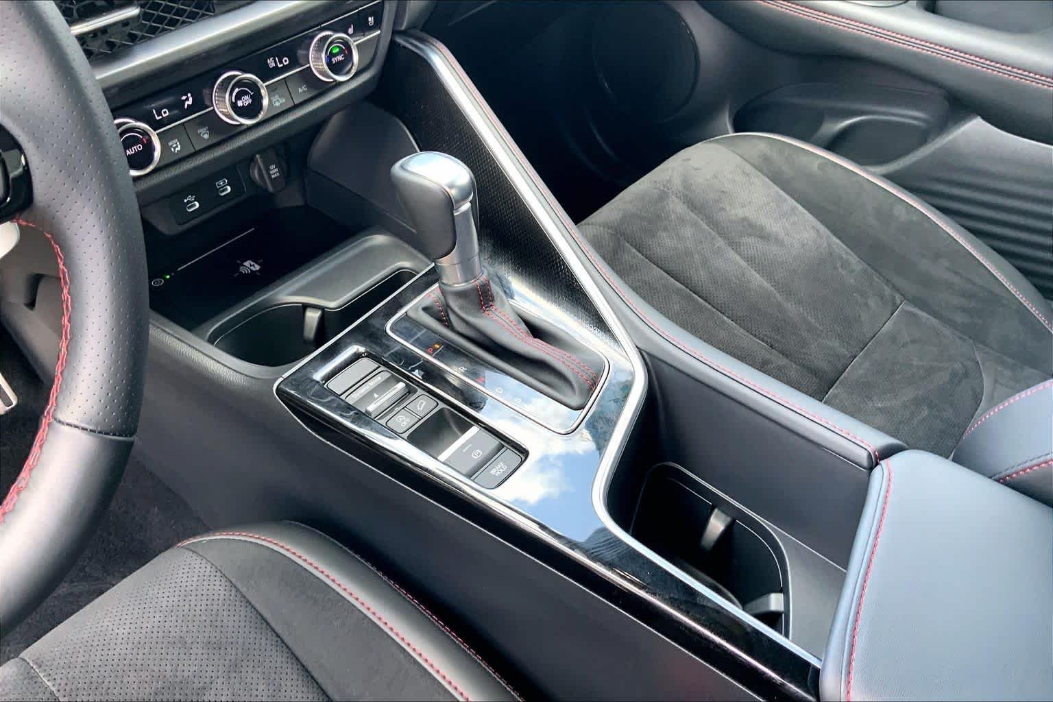 Used 2025 Solar Silver Metallic Acura w/A-Spec Package image 16
