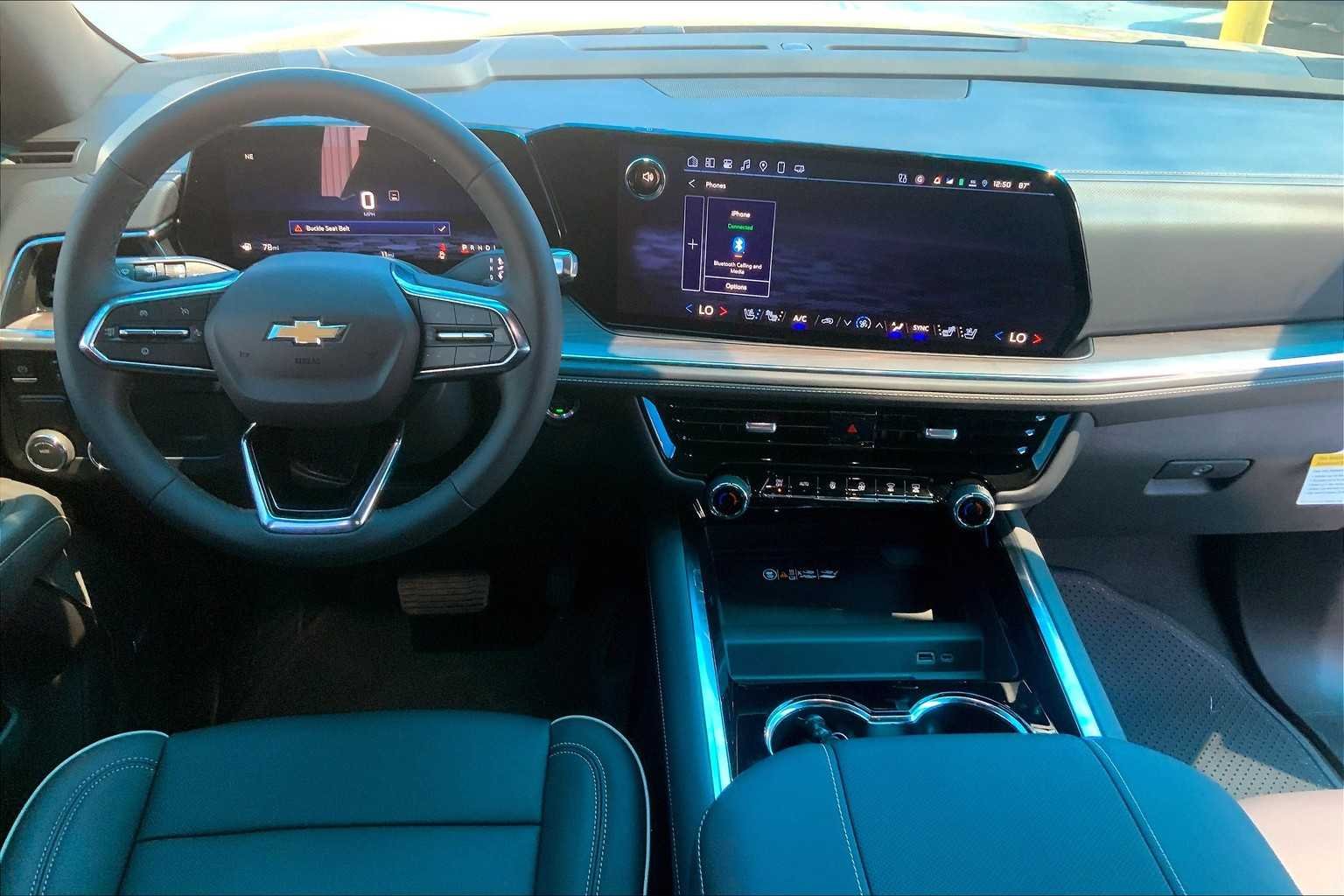 Used 2025 Black Chevrolet Premier image 5