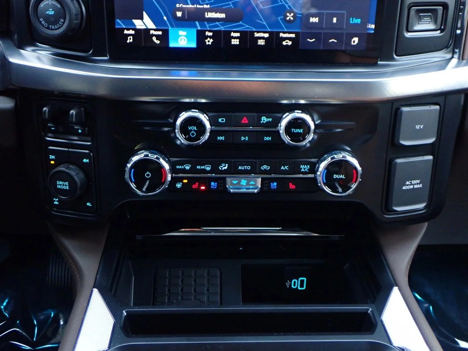 New 2026 Star White Metallic Tri-Coat Ford F-250® King Ranch® image 17