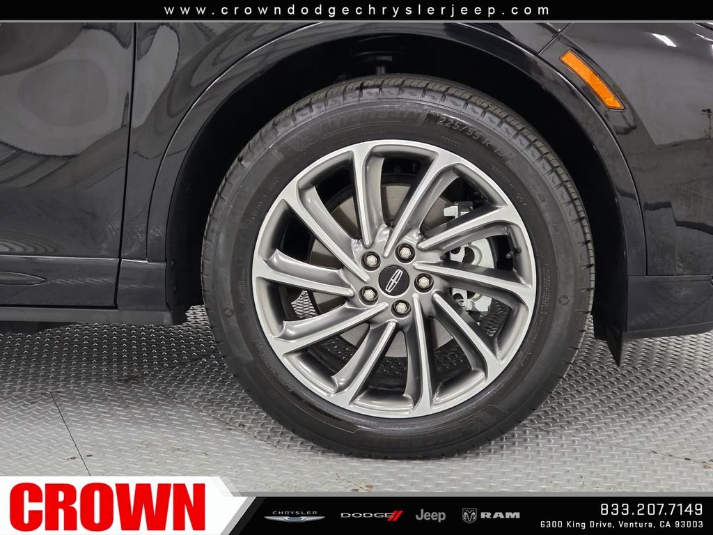 Used 2024 Black Lincoln Grand Touring image 9