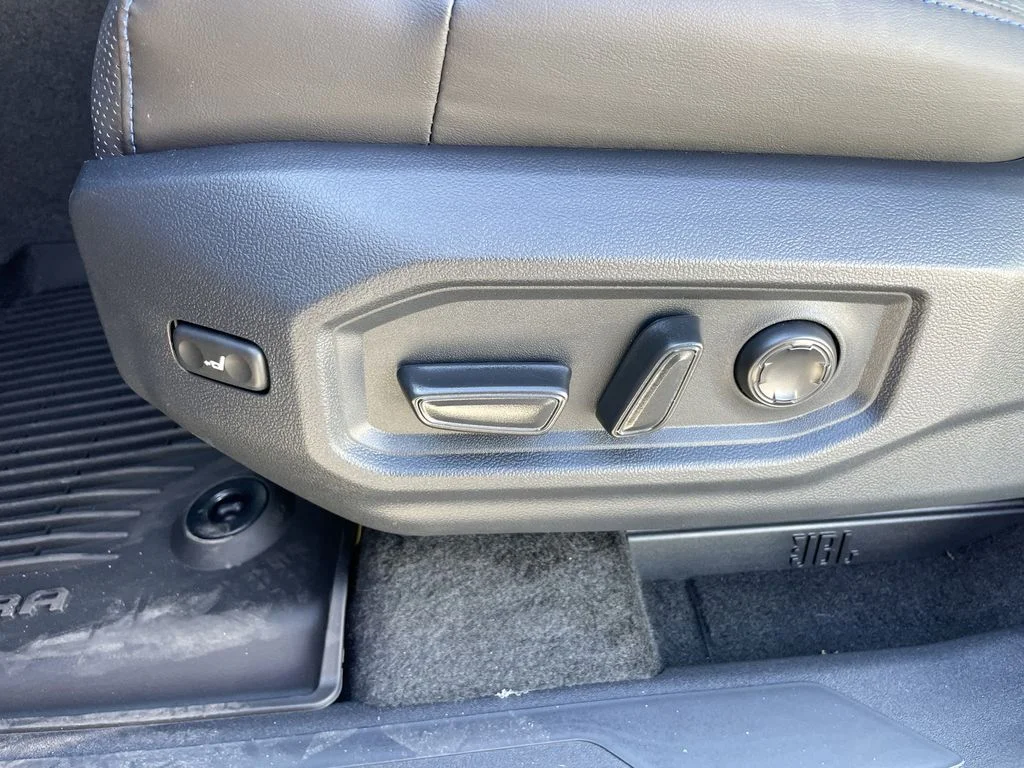 New 2026 Magnetic Gray Metallic Toyota Platinum image 18