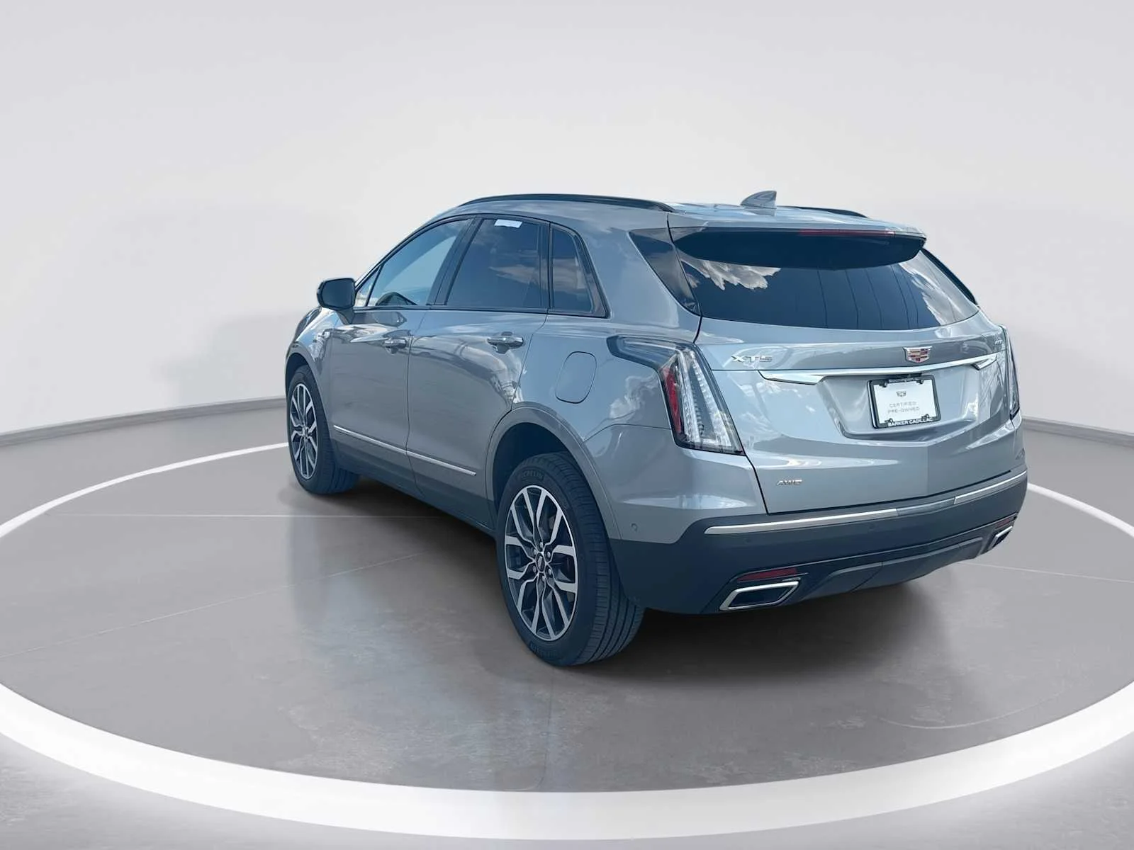 Used 2025 Argent Silver Metallic Cadillac Sport image 7