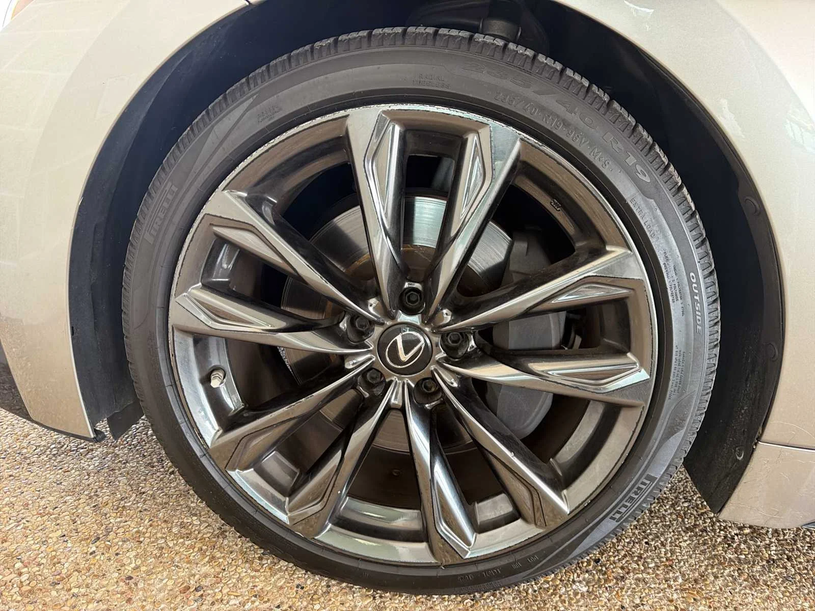 Used 2022 Silver Lexus F SPORT image 34