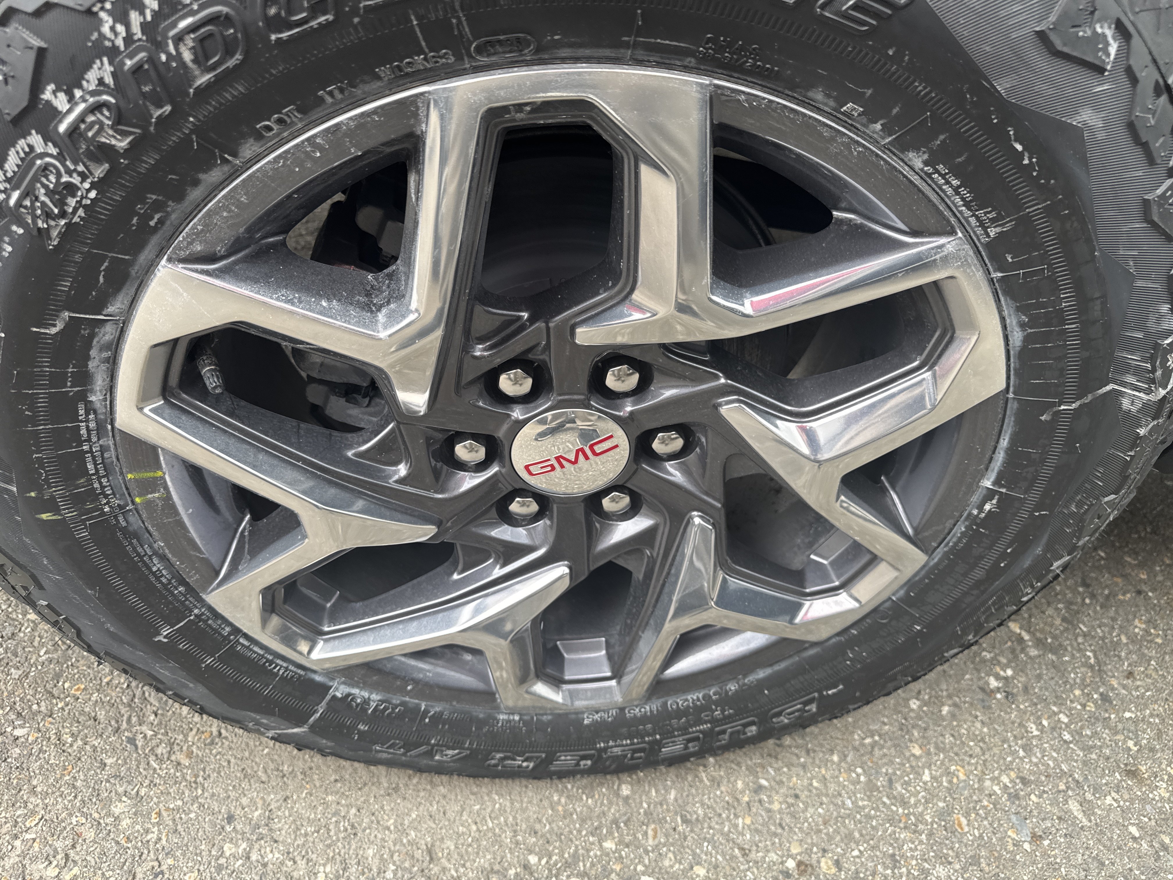 2026 GMC Sierra 1500 SLE - Photo 4