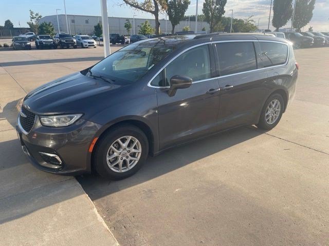 Used 2022 Granite Crystal Metallic Clearcoat Chrysler Touring L image 1