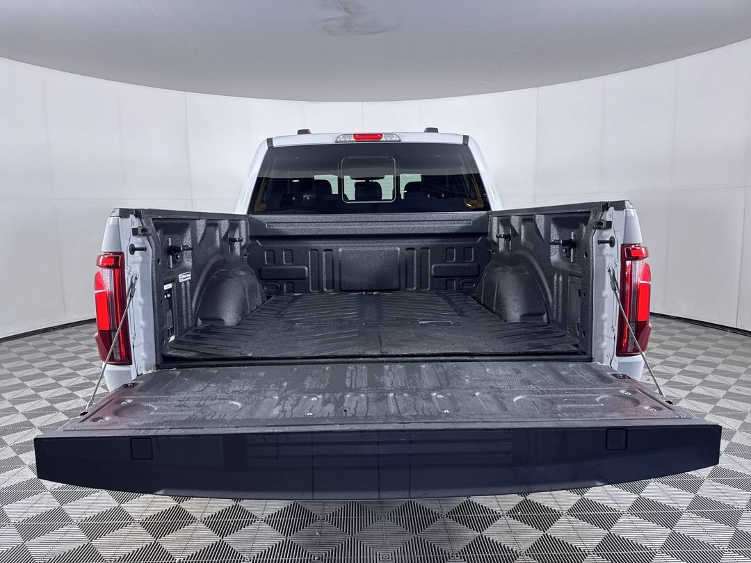 Used 2024 Avalanche Ford LARIAT image 26